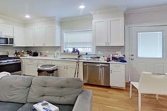 1st image of 62 Gordon St #4