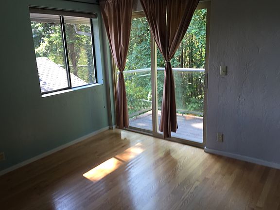 4th image of 54 Ridgeline Dr