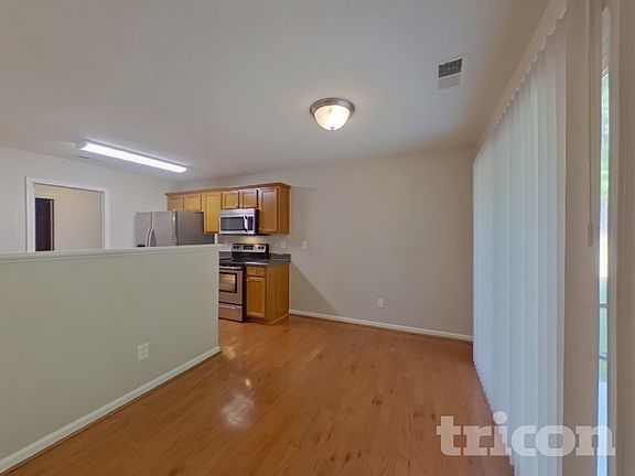 4th image of 7029 Sunman Rd