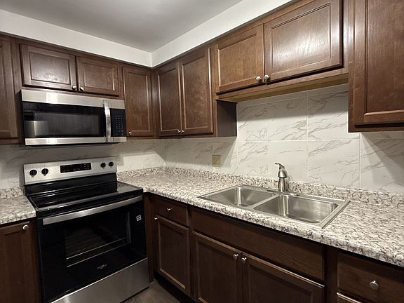 4th image of 2405 Calypso Rd #3
