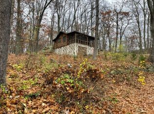 2 Hilltop Dr, Sussex, NJ 07461