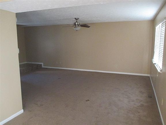 4th image of 602 Woods Crossing Dr