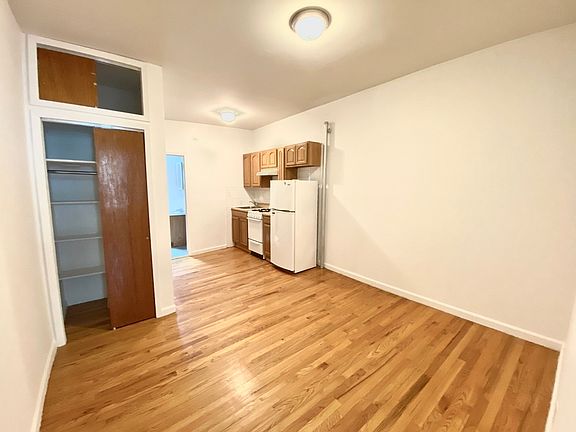 5th image of 35 Carmine St APT 15