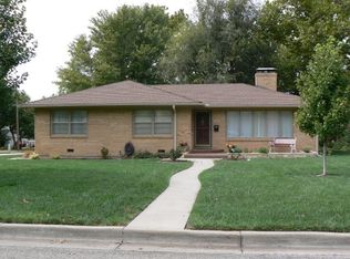 1101 N Old Manor Rd, Wichita, KS 67208