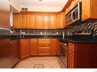 10 Fort Point St #12, Norwalk, CT 06855