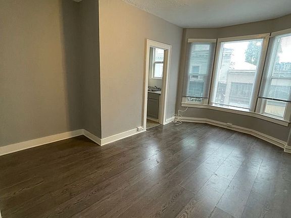 3rd image of 370 Ellis St APT 8