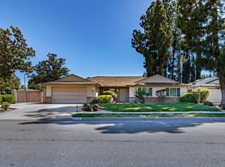 3115 W Robinwood Ln, Fresno, CA 93711