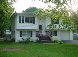 9 Franton Dr, Wappingers Falls, NY 12590