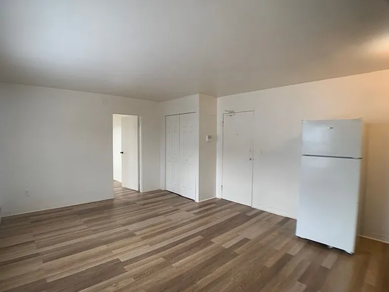 405 Fairview Ave N — Photo 6