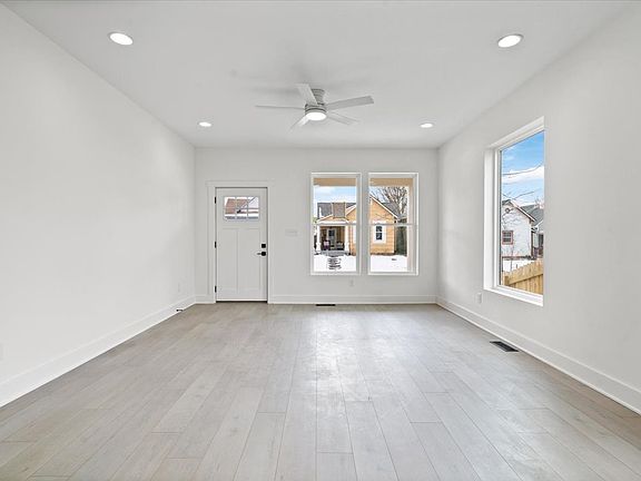 3rd image of 1310 Lexington Ave