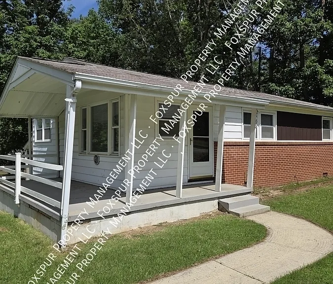 2460 Gideon Grove Church Rd — Photo 2