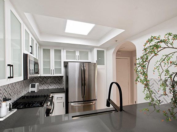 3rd image of 8665 Burton Way APT 308