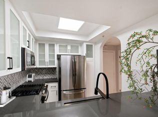 Burton, Los Angeles, CA 90048