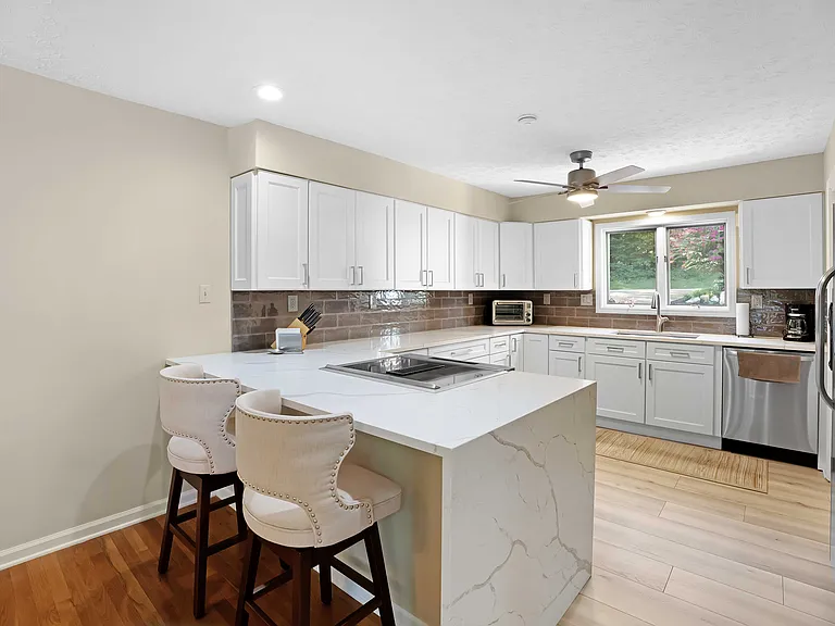 102 Daksi Way — Photo 7