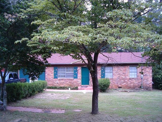 1st image of 3782 Roswell Dr