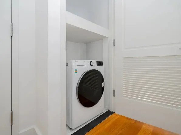 595 Baltic Street image 4 of 10