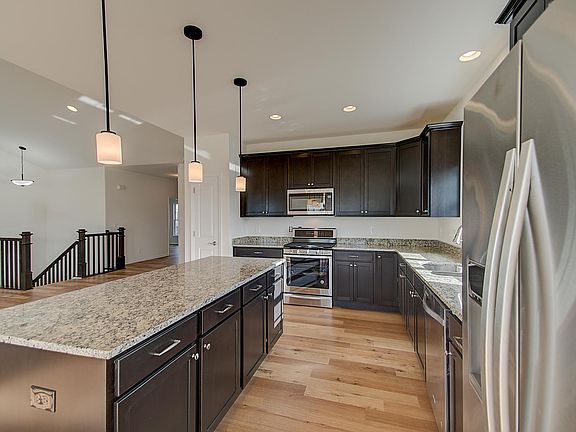 Beed Ave-24