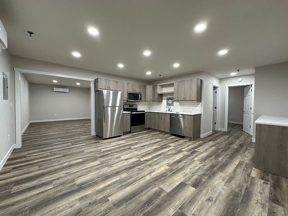 1st image of 1111 11th Ave N #11