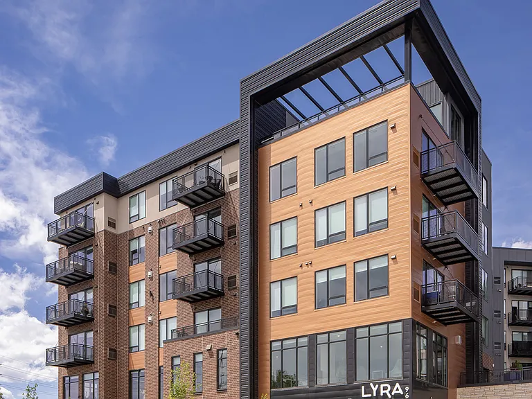 Lyra Apartments — Photo 38
