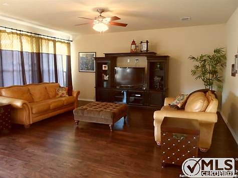 2nd image of 3638 Ashland Clf