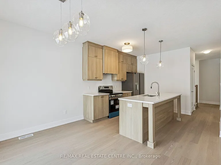 123 Maple St — Photo 16
