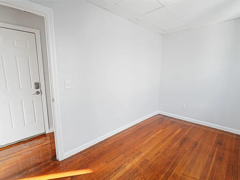 3 Allen St — Photo 8