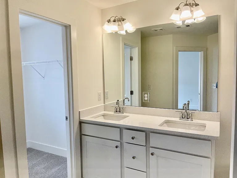 123 Auburn Run Ln #1 — Photo 10