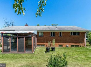 3906 Melvern Pl, Alexandria, VA 22312