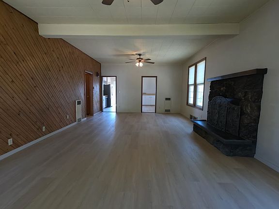 5th image of 619 Curtis St