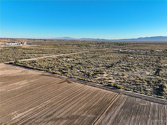 5th image of 2849 Desert Flora Place