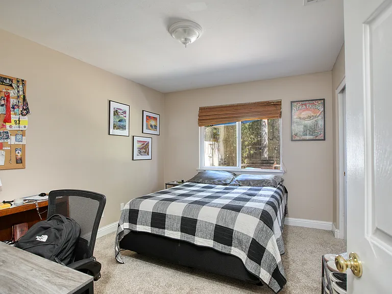 245 Hazel Ln — Photo 29