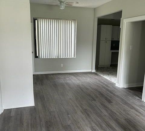 2nd image of 5118 SHIRLEY Avenue