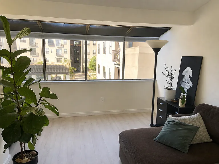 1814 K St #L3 — Photo 3