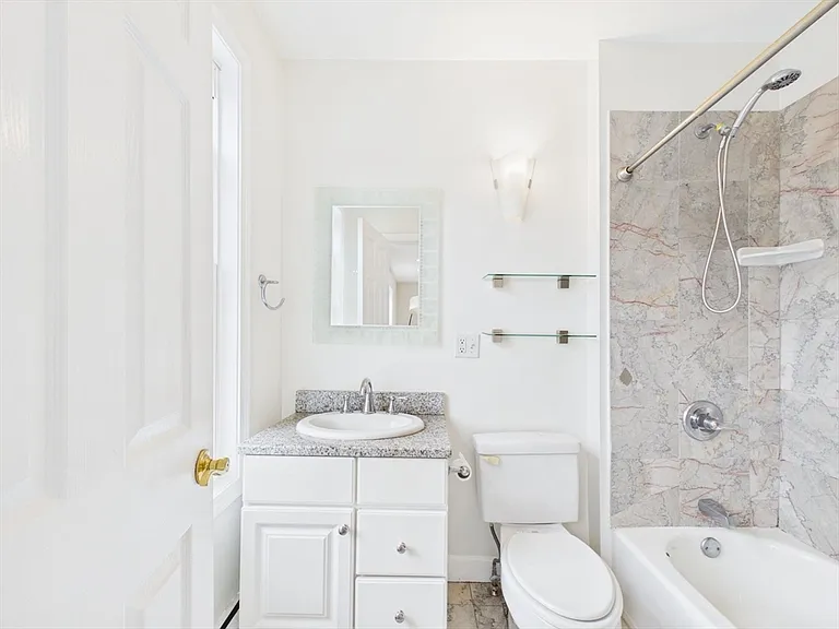 32 Sciarappa St #2 — Photo 8
