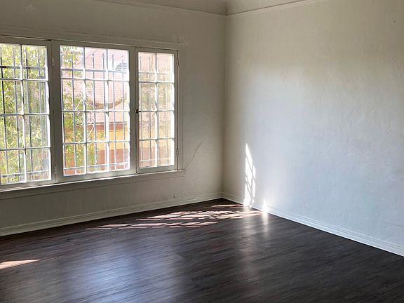 2nd image of 706 N Soto St