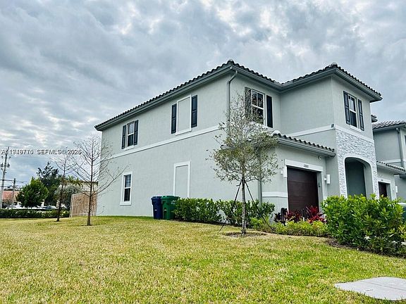 4th image of 11880 NW 46th St #0