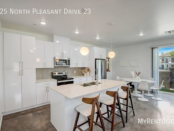 4th image of 225 N Pleasant Dr #3B-3BA-1902SQFT