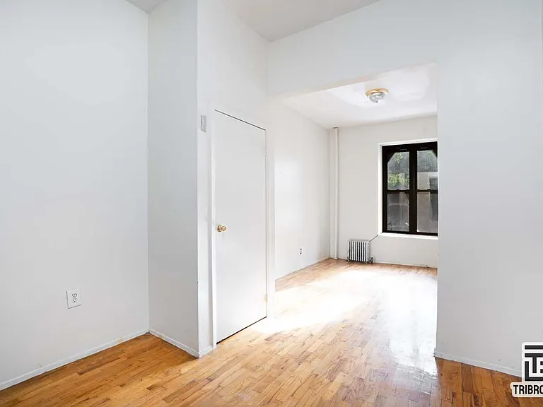 249 W 131st St #1B — Photo 3