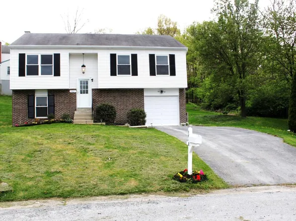 1662 Carlisle Ln, Downingtown, PA 19335