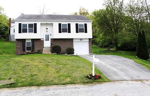 1662 Carlisle Ln Photo 1