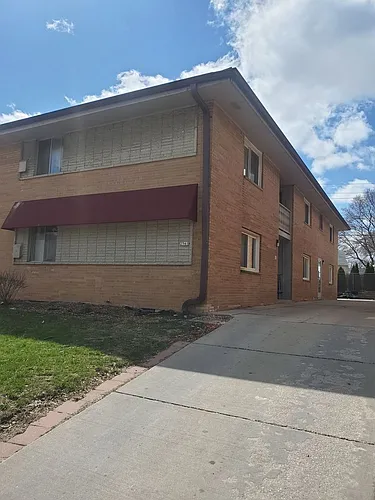 2561 S 44th St. (6 Unit) Photo 1
