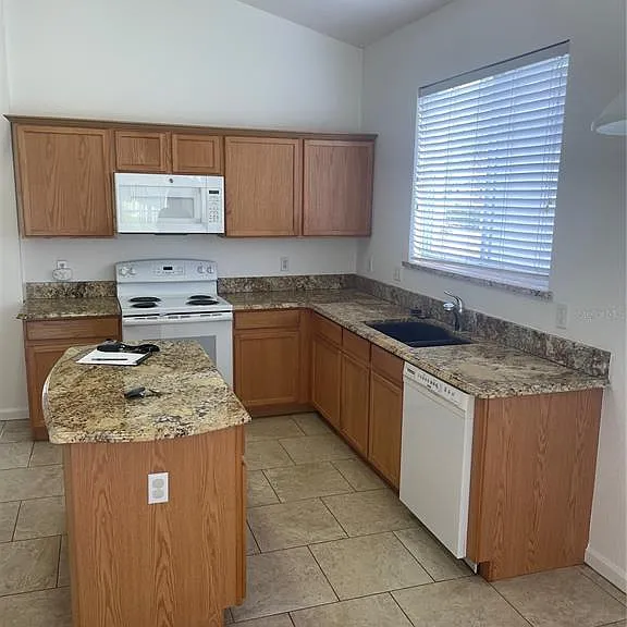 1125 Lascala Dr — Photo 9
