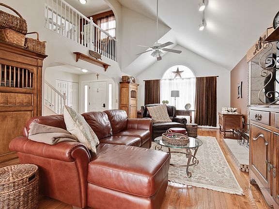 5th image of 4414 Elmleaf Dr