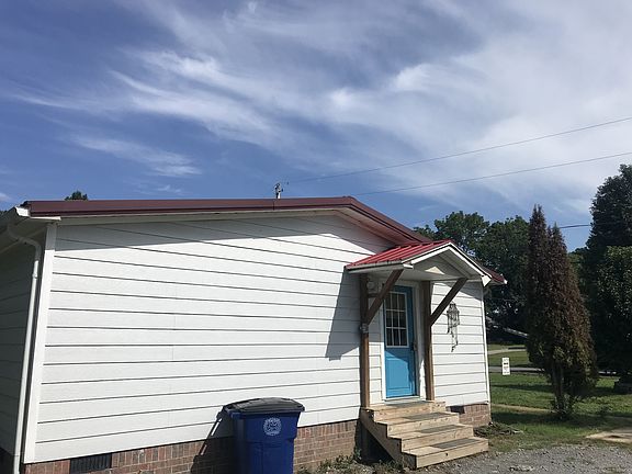 4th image of 102 Whispering Oak Dr