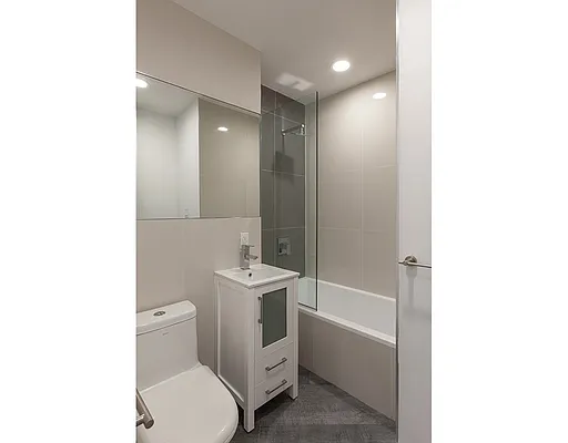 Rented by MNS | media 7