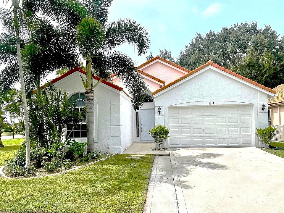 1713 Carriage Brooke Dr