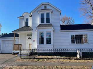 22 115th St, Troy, NY 12182