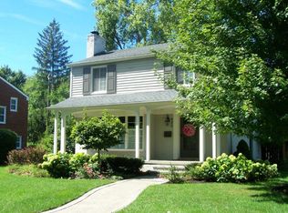 420 S Cranbrook Rd, Bloomfield Hills, MI 48301