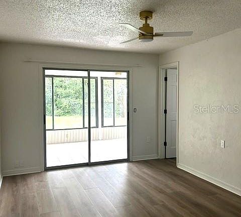 3rd image of 1060 E NORMANDY BOULEVARD
