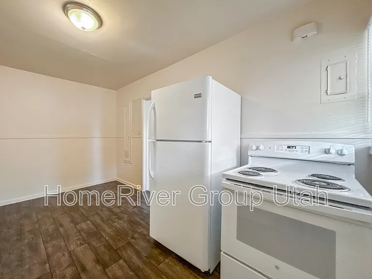 1720 S 200 E — Photo 3